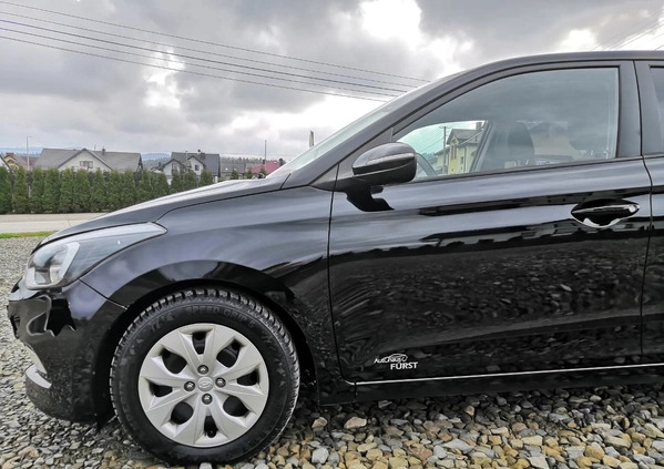 Hyundai i20 cena 25900 przebieg: 179000, rok produkcji 2015 z Skarszewy małe 781